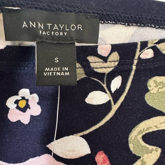 Ann Taylor floral 3/4 sleeve multicolor top size small NWT - Picture 6 of 11